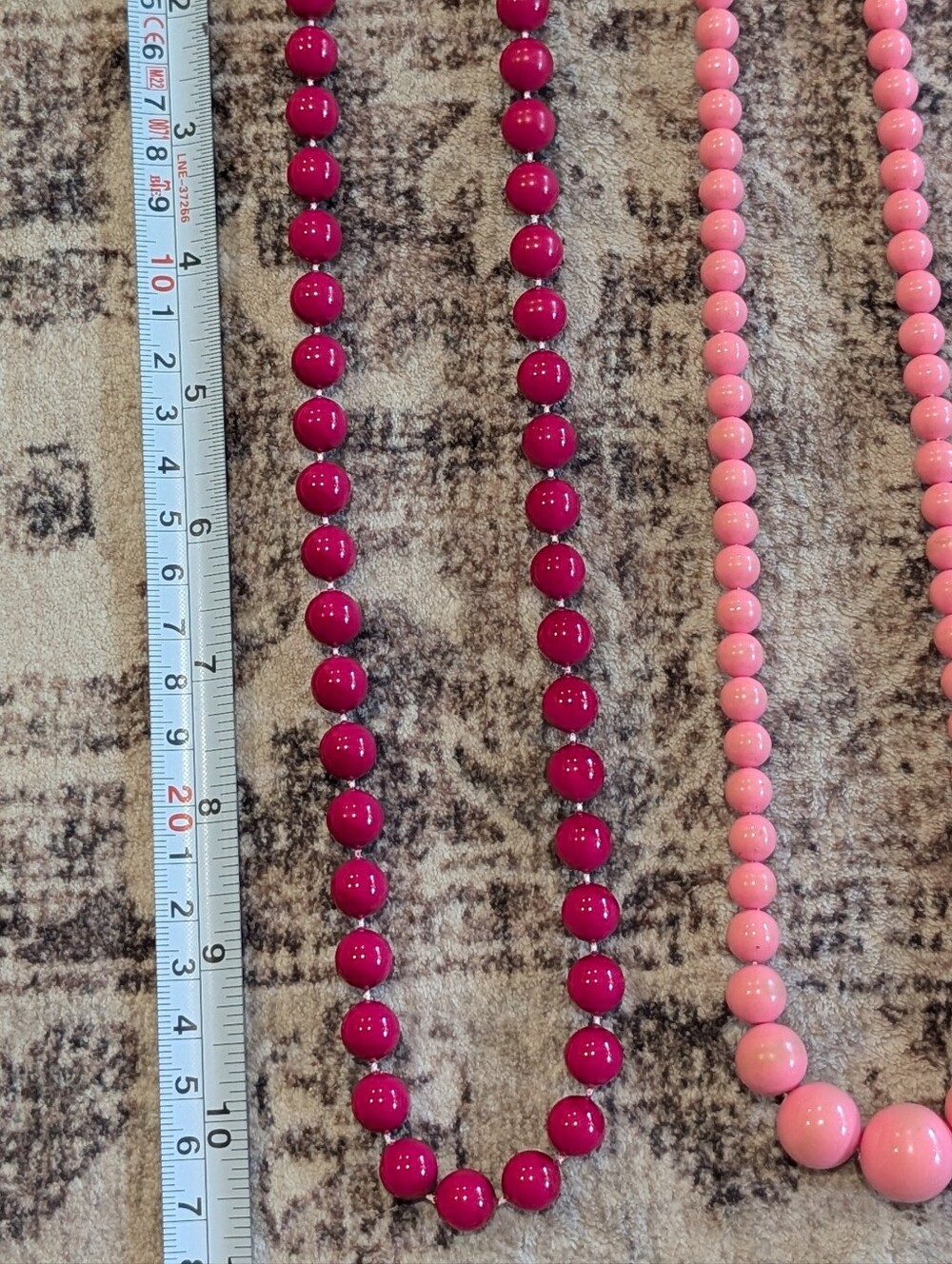 Two Vintage 80's Necklaces - Raspberry And Baby Pink - Picture 3 of 8